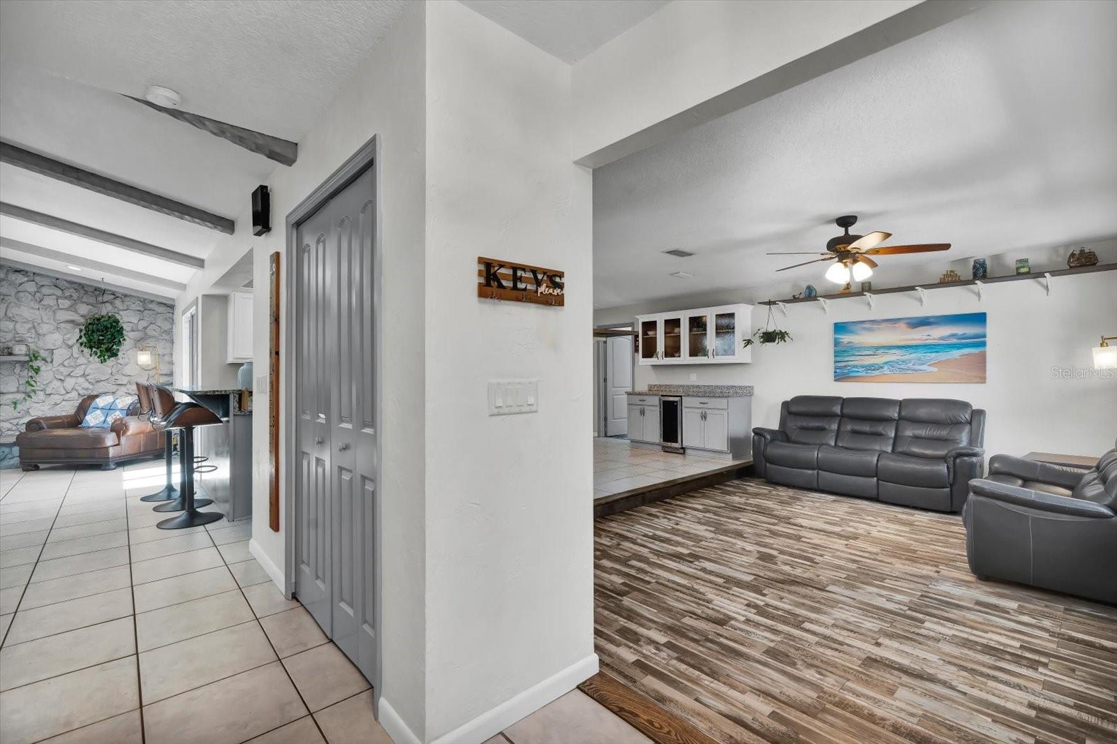 245 COUNTRY CIRCLE DR E, PORT ORANGE, FL, 32128