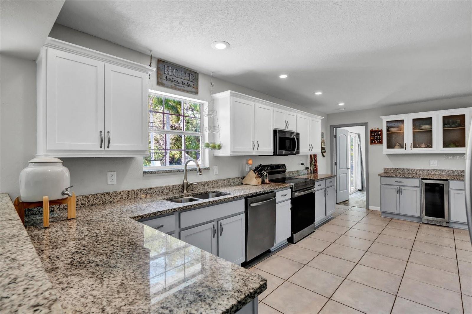 245 COUNTRY CIRCLE DR E, PORT ORANGE, FL, 32128