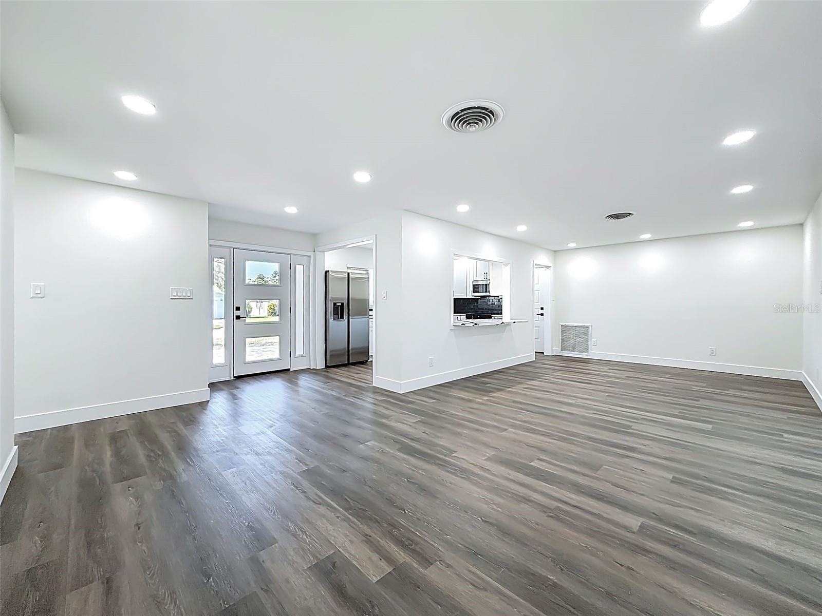 2463 68TH AVE S, ST PETERSBURG, FL, 33712