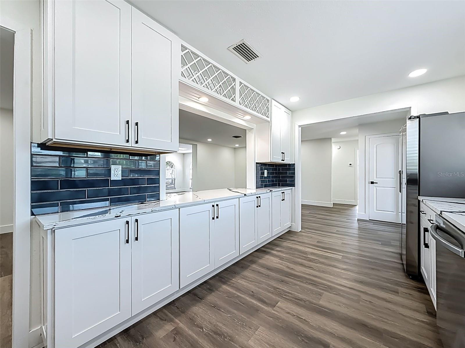 2463 68TH AVE S, ST PETERSBURG, FL, 33712