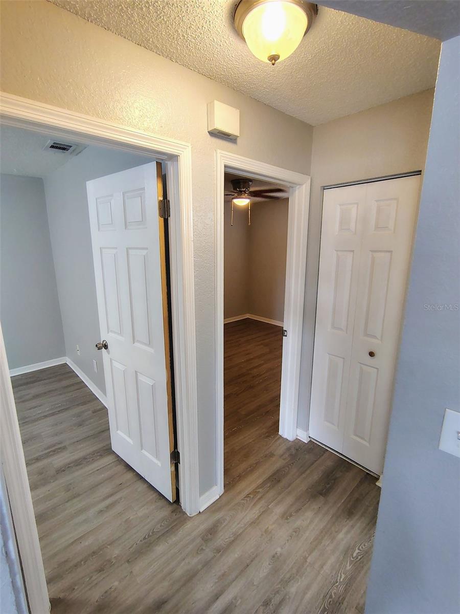 9467 LYNN LN #B, SEMINOLE, FL, 33777