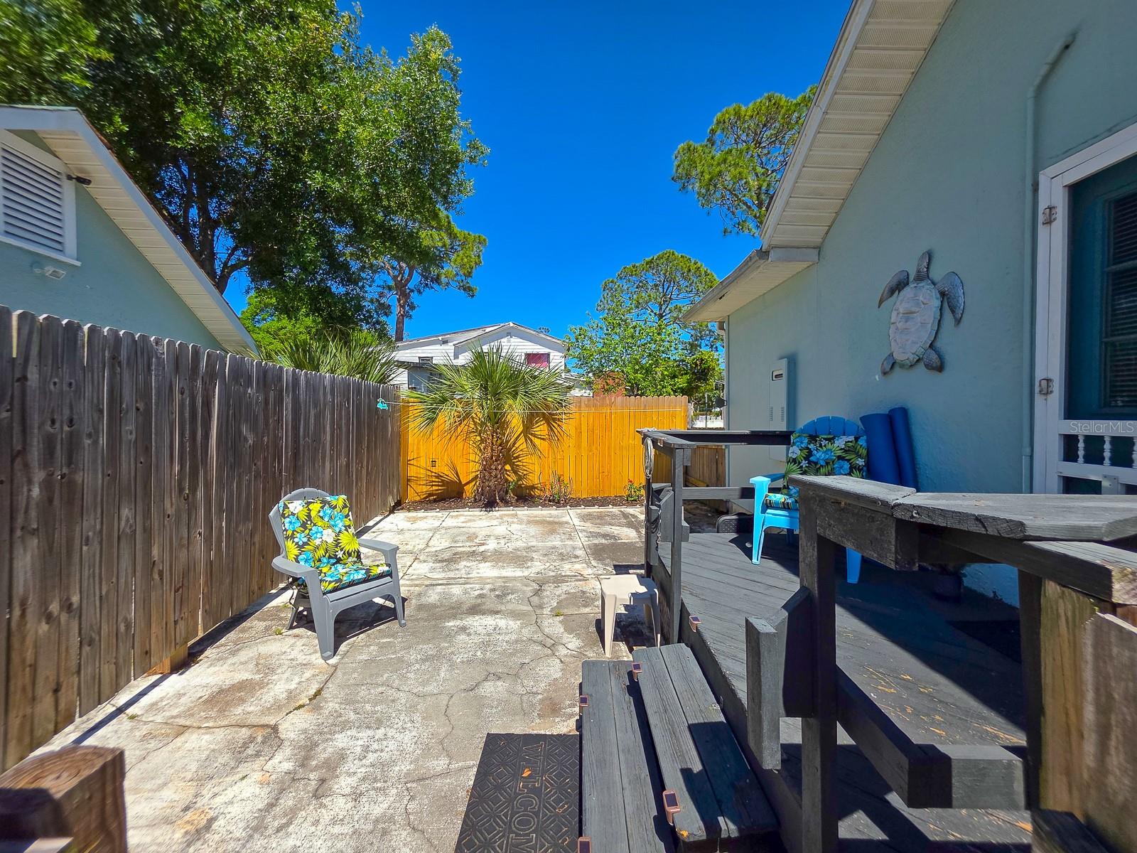 121 E PALM WAY, EDGEWATER, FL, 32132