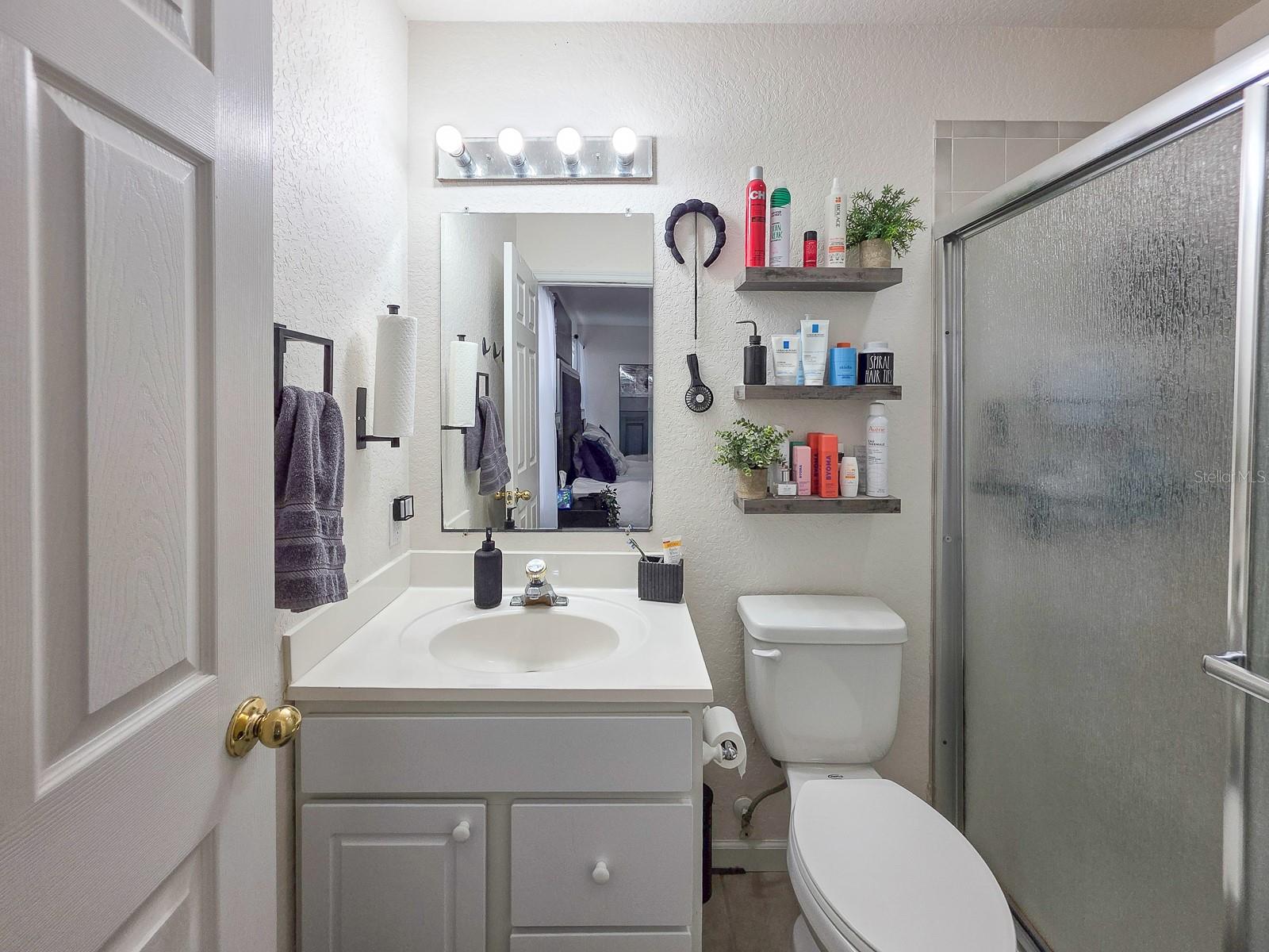 121 E PALM WAY, EDGEWATER, FL, 32132