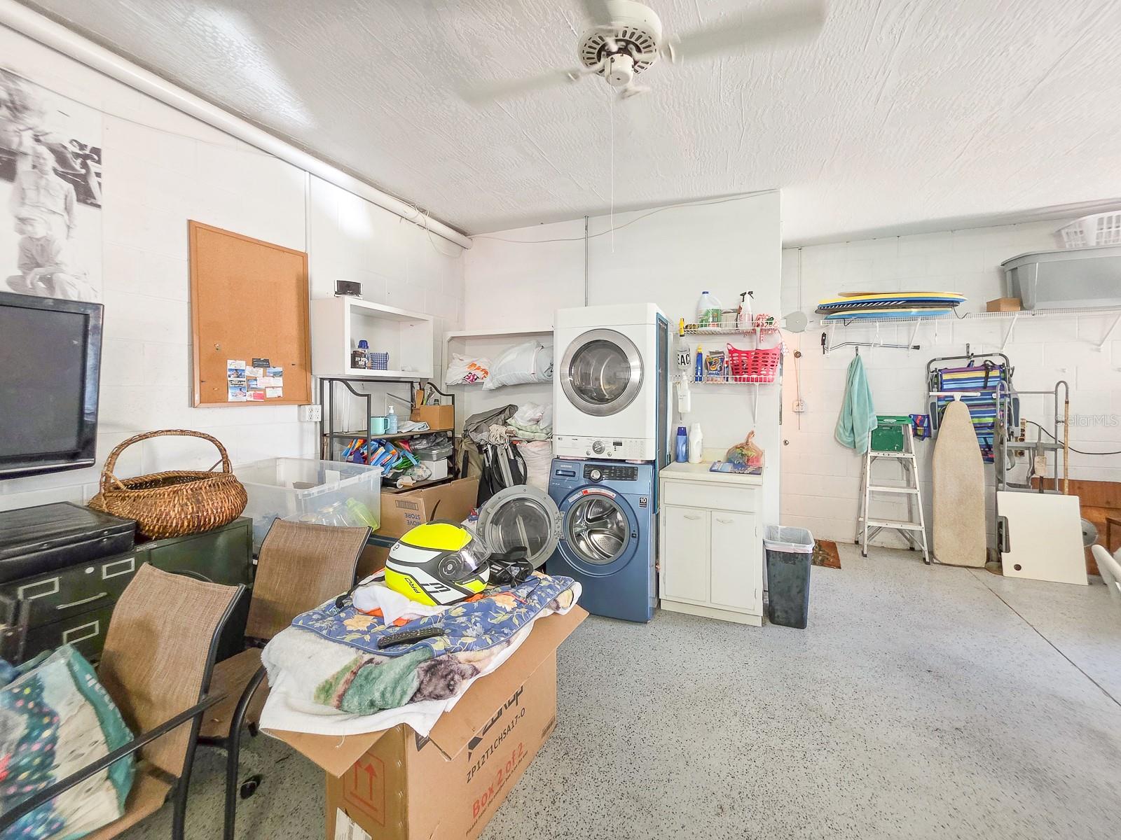 121 E PALM WAY, EDGEWATER, FL, 32132