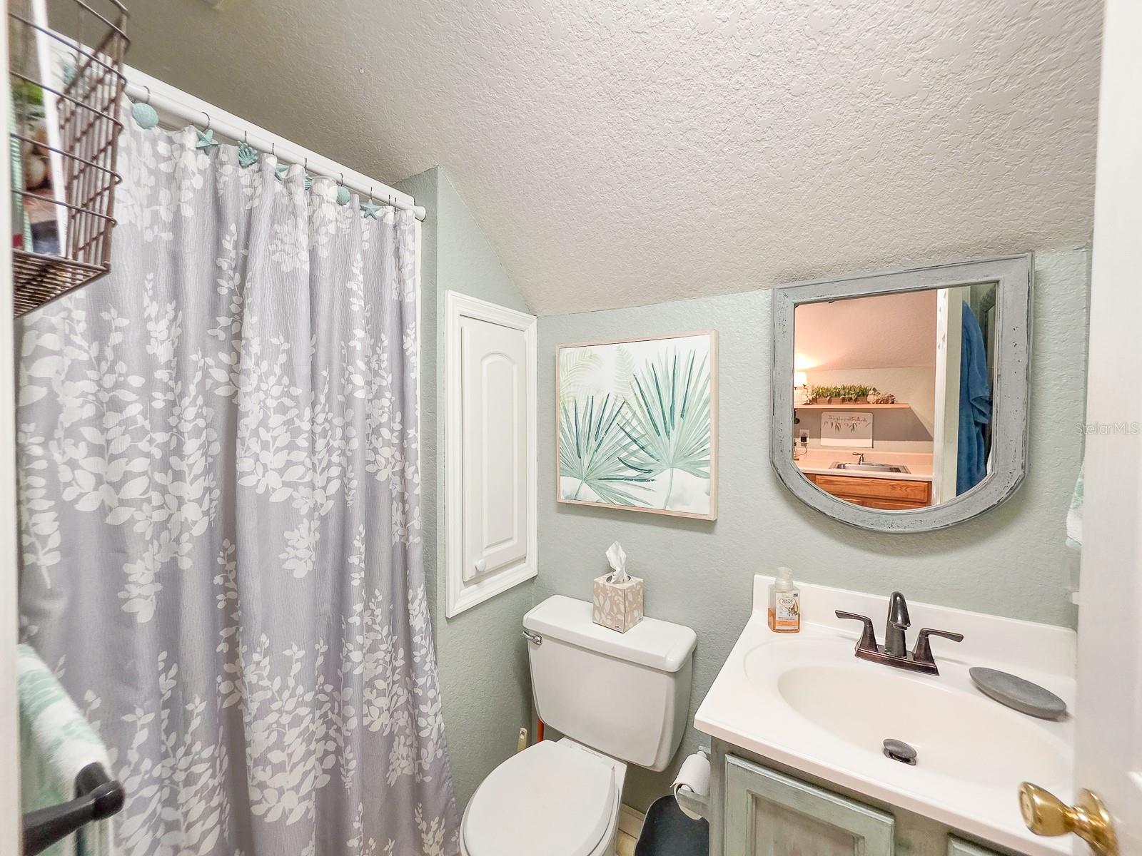 121 E PALM WAY, EDGEWATER, FL, 32132