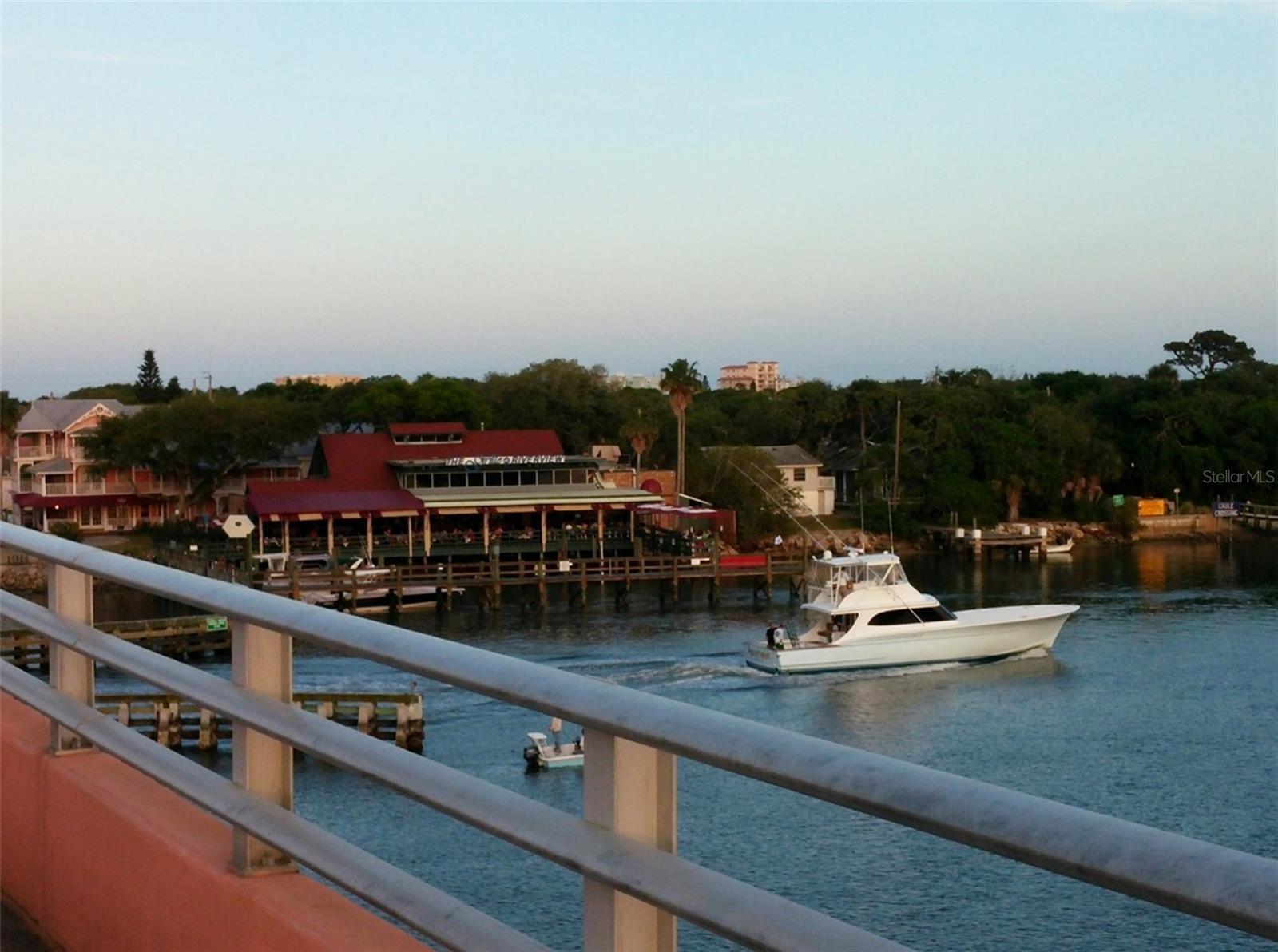 121 E PALM WAY, EDGEWATER, FL, 32132