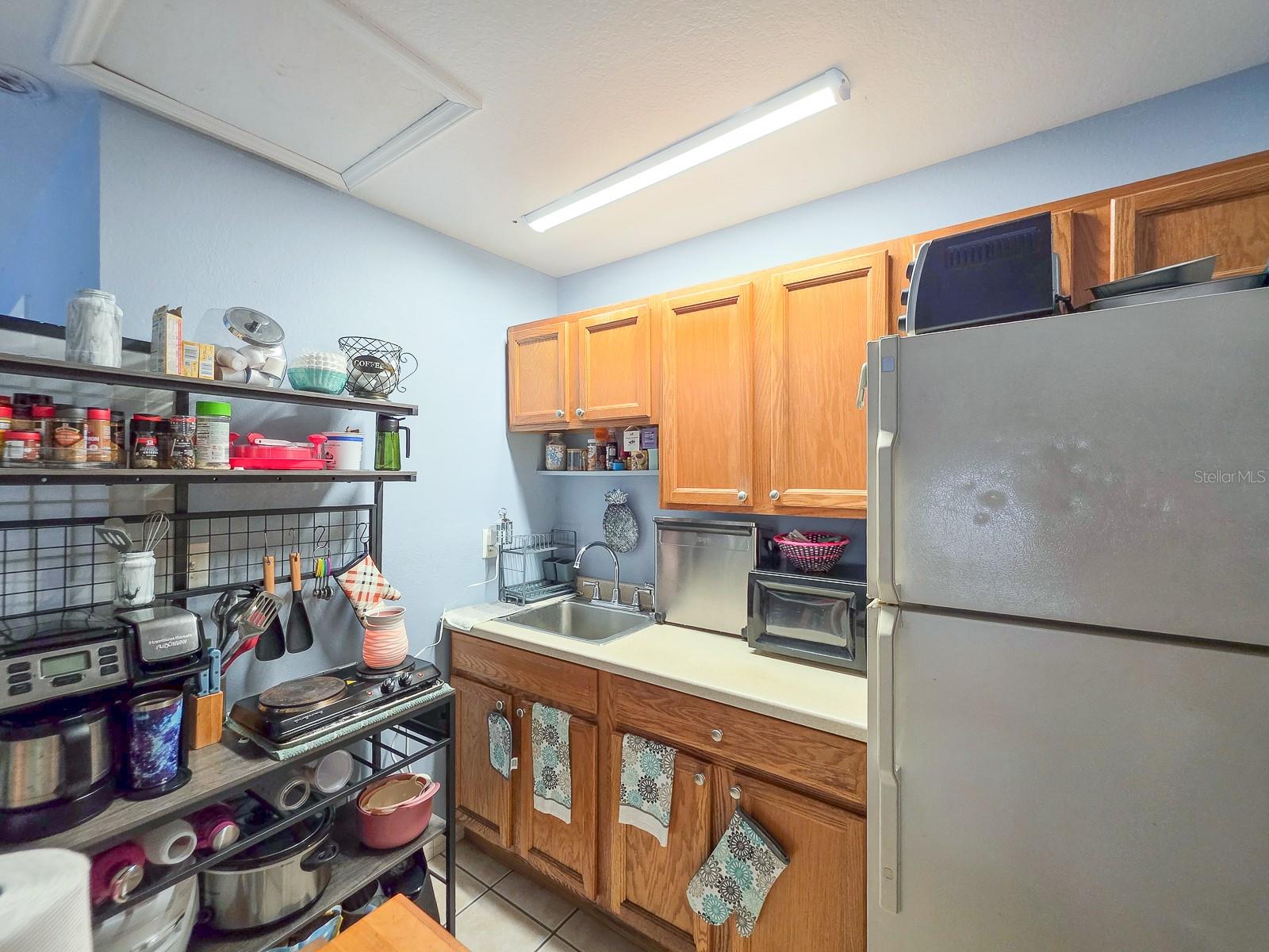 121 E PALM WAY, EDGEWATER, FL, 32132