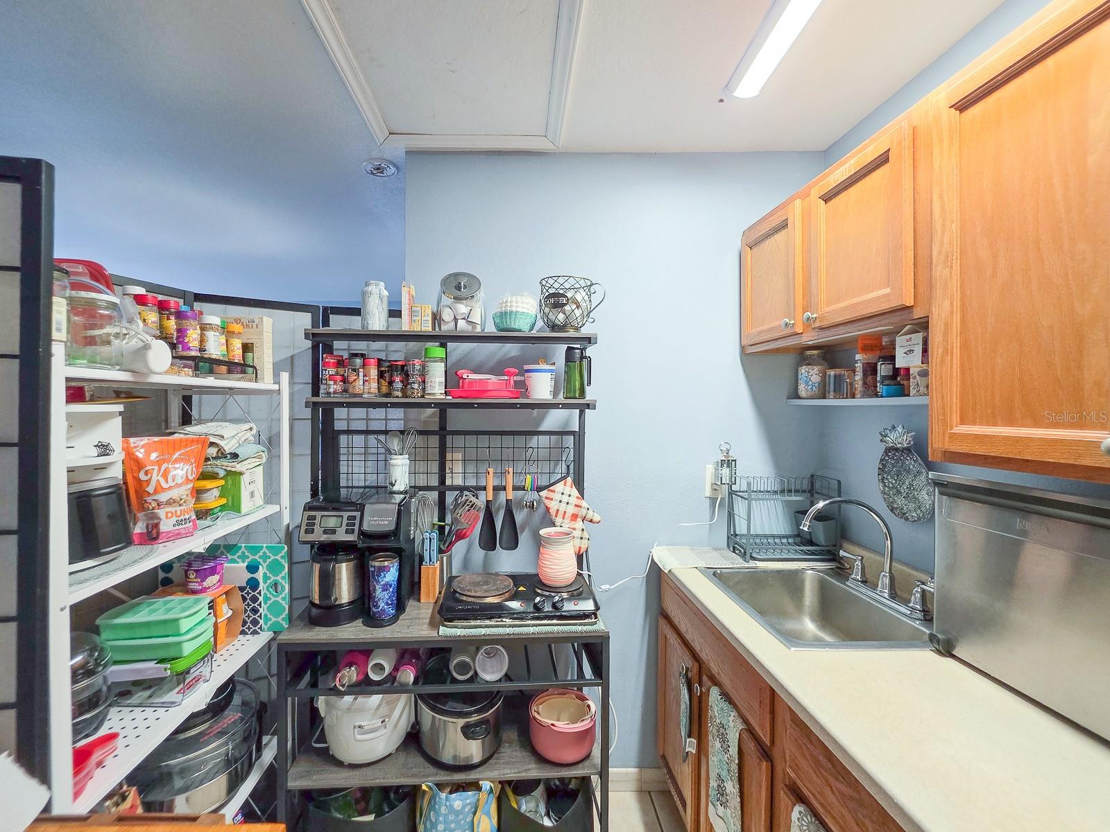 121 E PALM WAY, EDGEWATER, FL, 32132