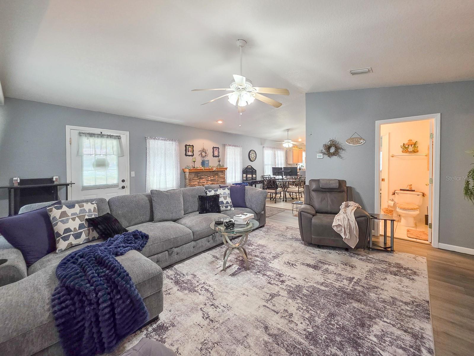 121 E PALM WAY, EDGEWATER, FL, 32132