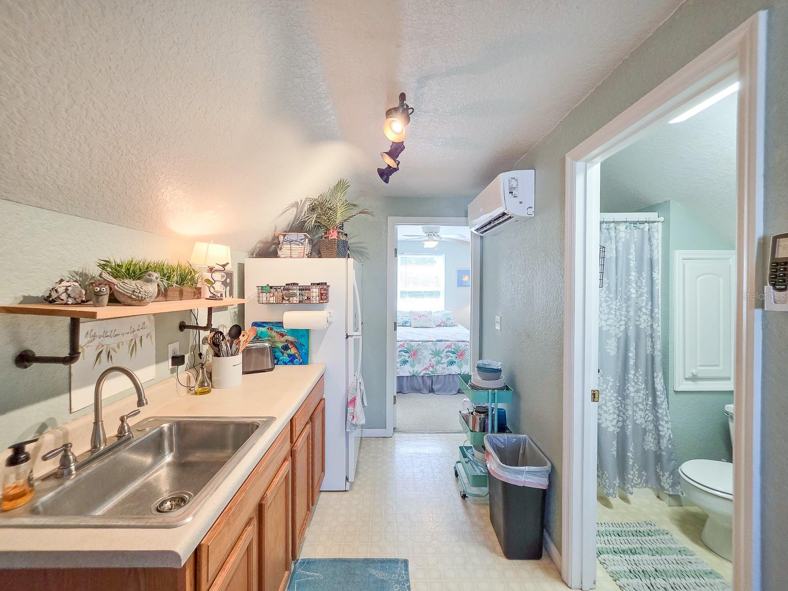 121 E PALM WAY, EDGEWATER, FL, 32132