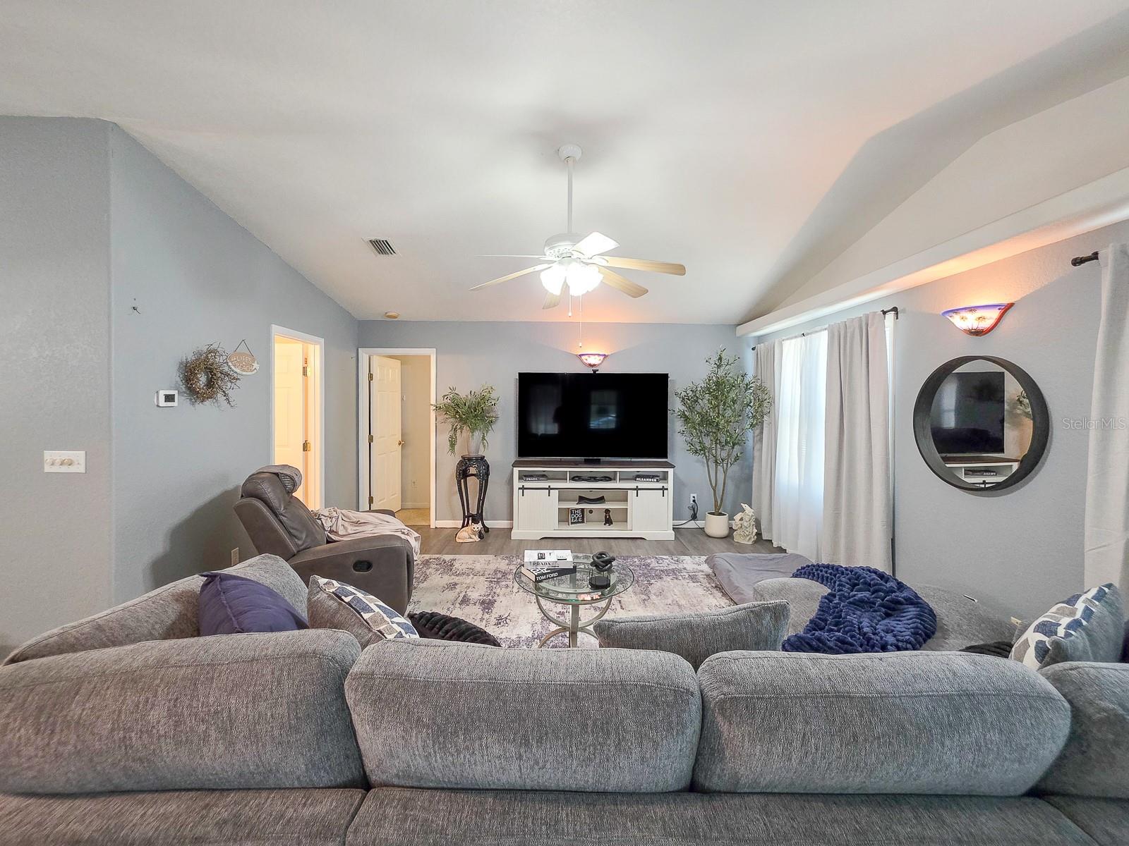 121 E PALM WAY, EDGEWATER, FL, 32132