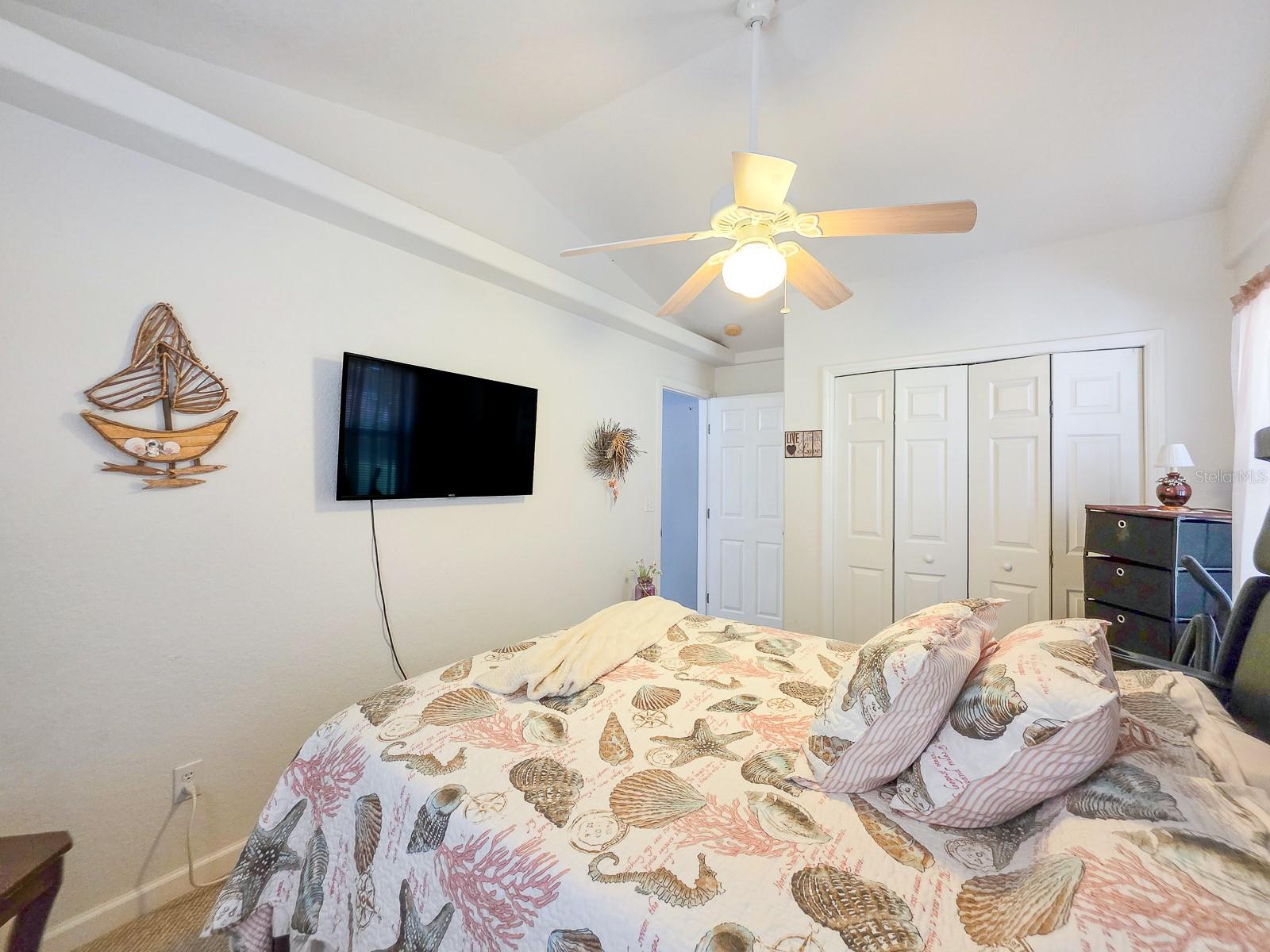 121 E PALM WAY, EDGEWATER, FL, 32132