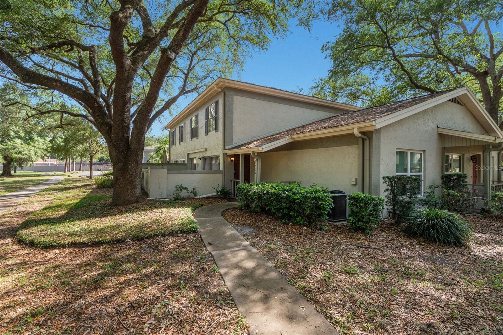 6322 TREETOP CIR, TEMPLE TERRACE, FL, 33617