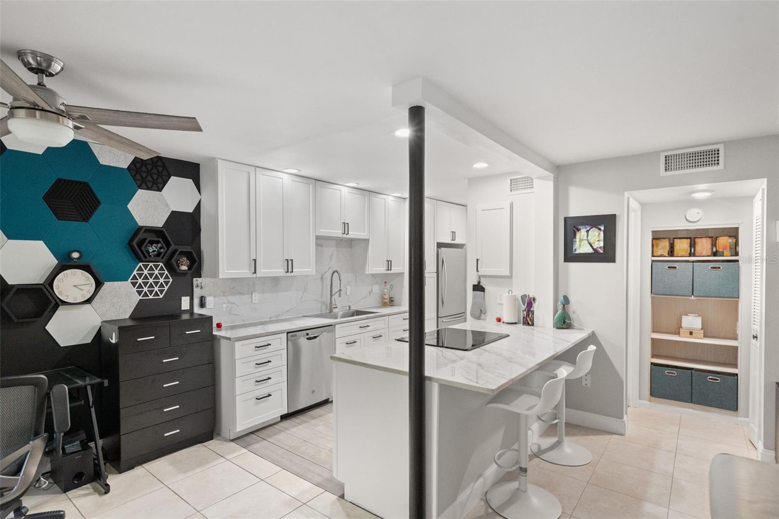 6322 TREETOP CIR, TEMPLE TERRACE, FL, 33617