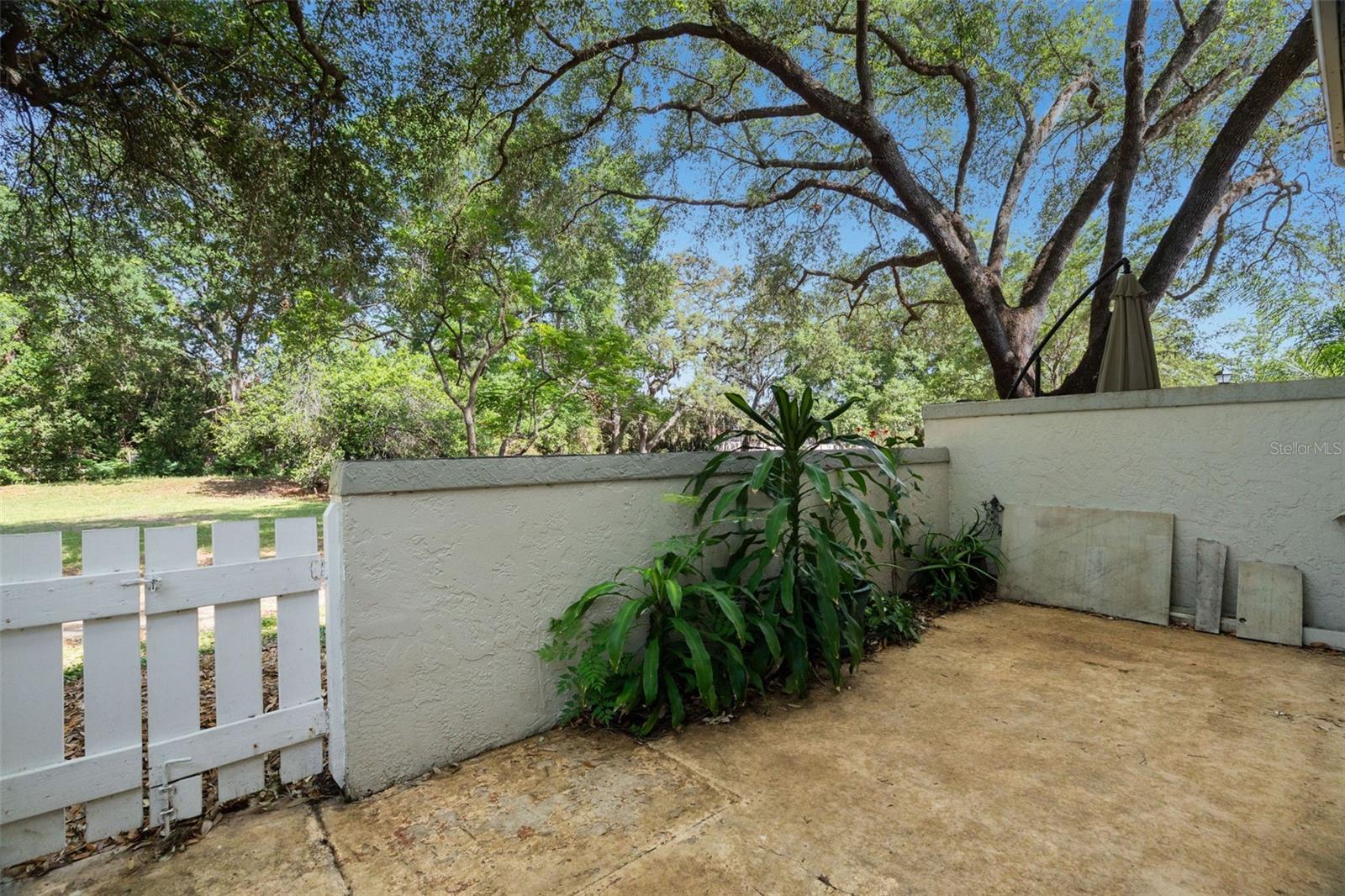 6322 TREETOP CIR, TEMPLE TERRACE, FL, 33617