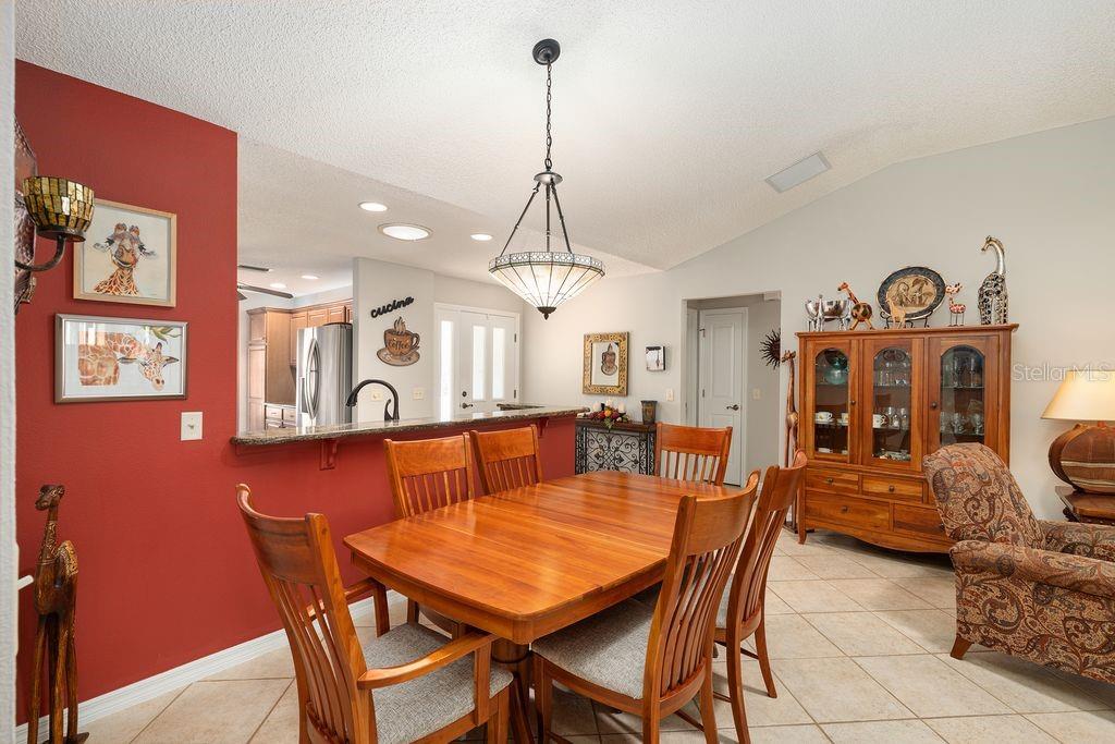 9325 SE 171ST LE FLORE LN, THE VILLAGES, FL, 32162