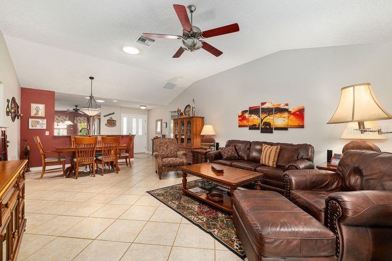 9325 SE 171ST LE FLORE LN, THE VILLAGES, FL, 32162