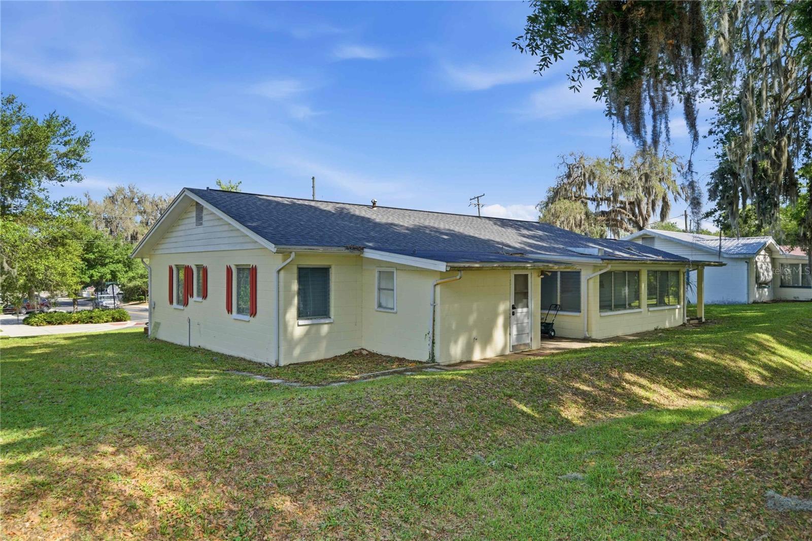 121 N SEMINOLE AVE, INVERNESS, FL, 34450