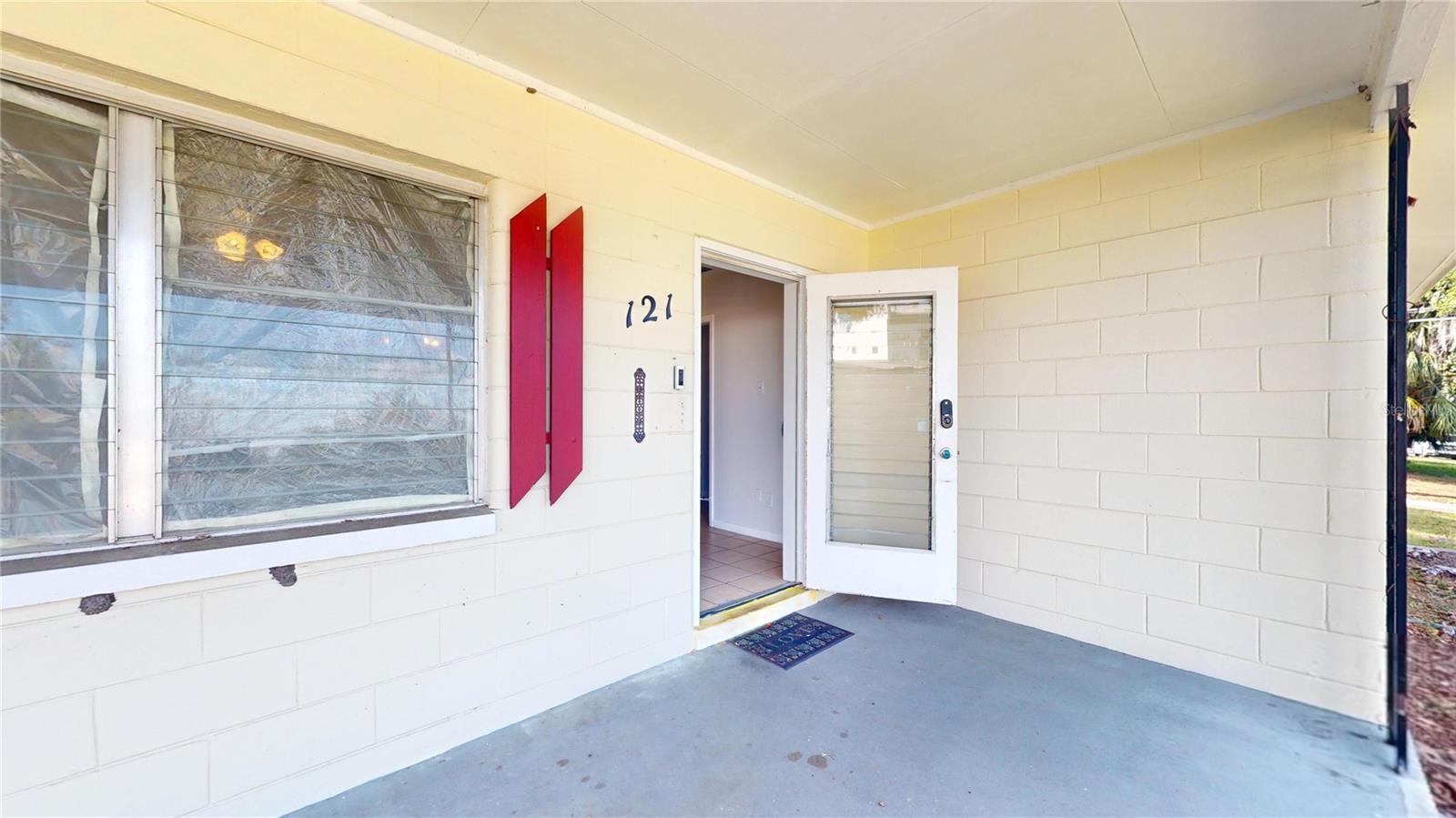 121 N SEMINOLE AVE, INVERNESS, FL, 34450