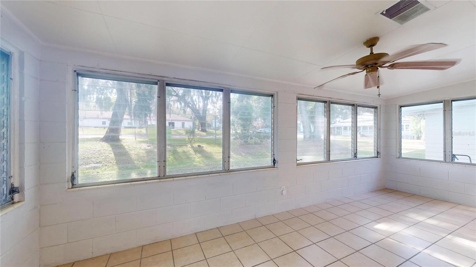 121 N SEMINOLE AVE, INVERNESS, FL, 34450