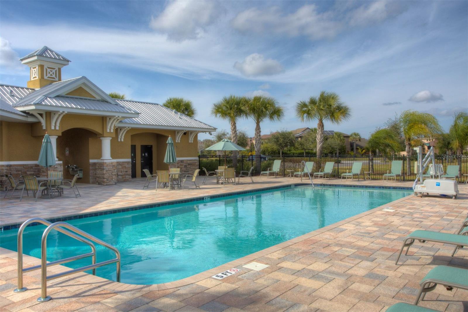 19546 WHISPERING BROOK DR, TAMPA, FL, 33647