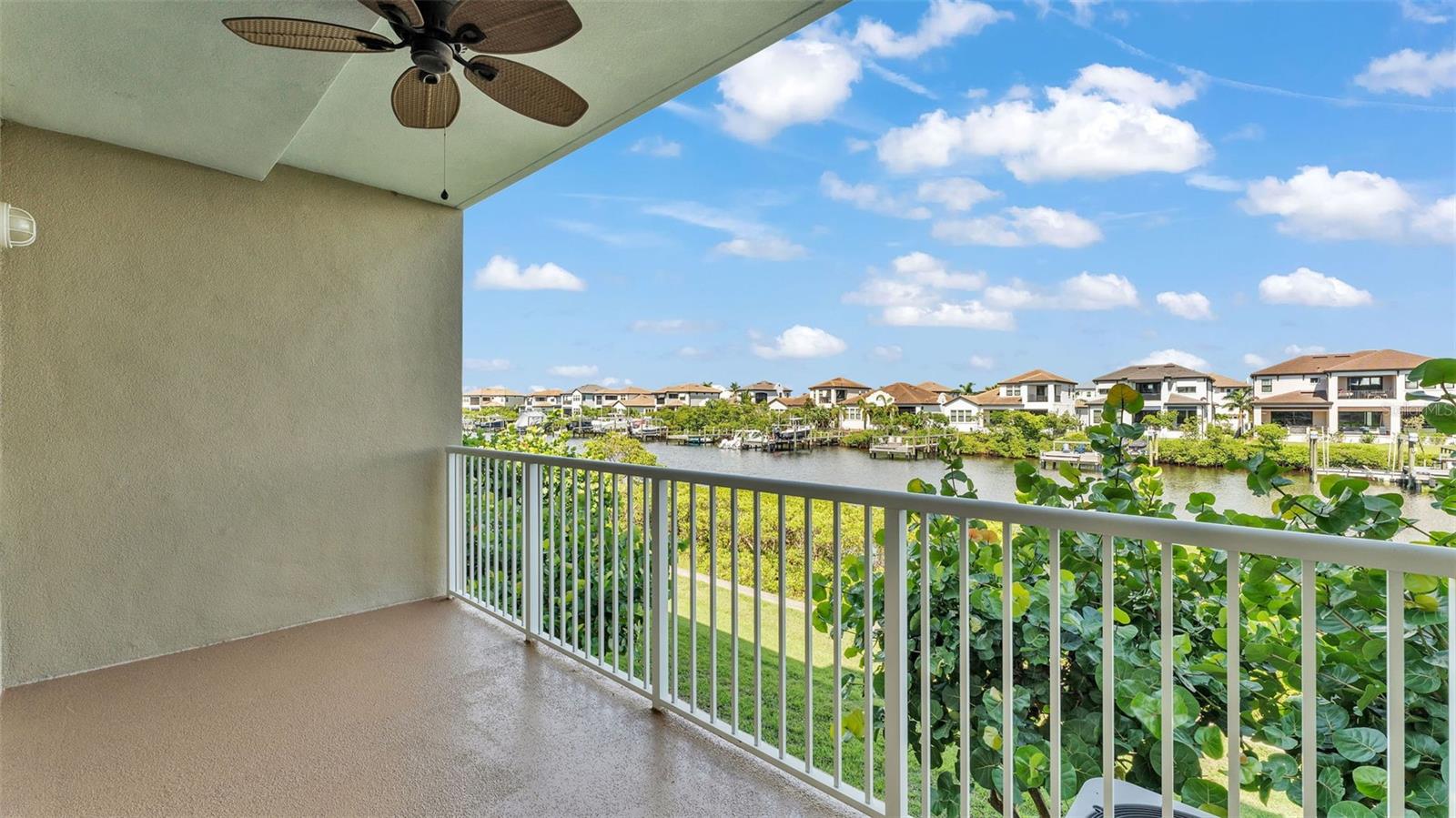 549 BAHIA BEACH BLVD, RUSKIN, FL, 33570