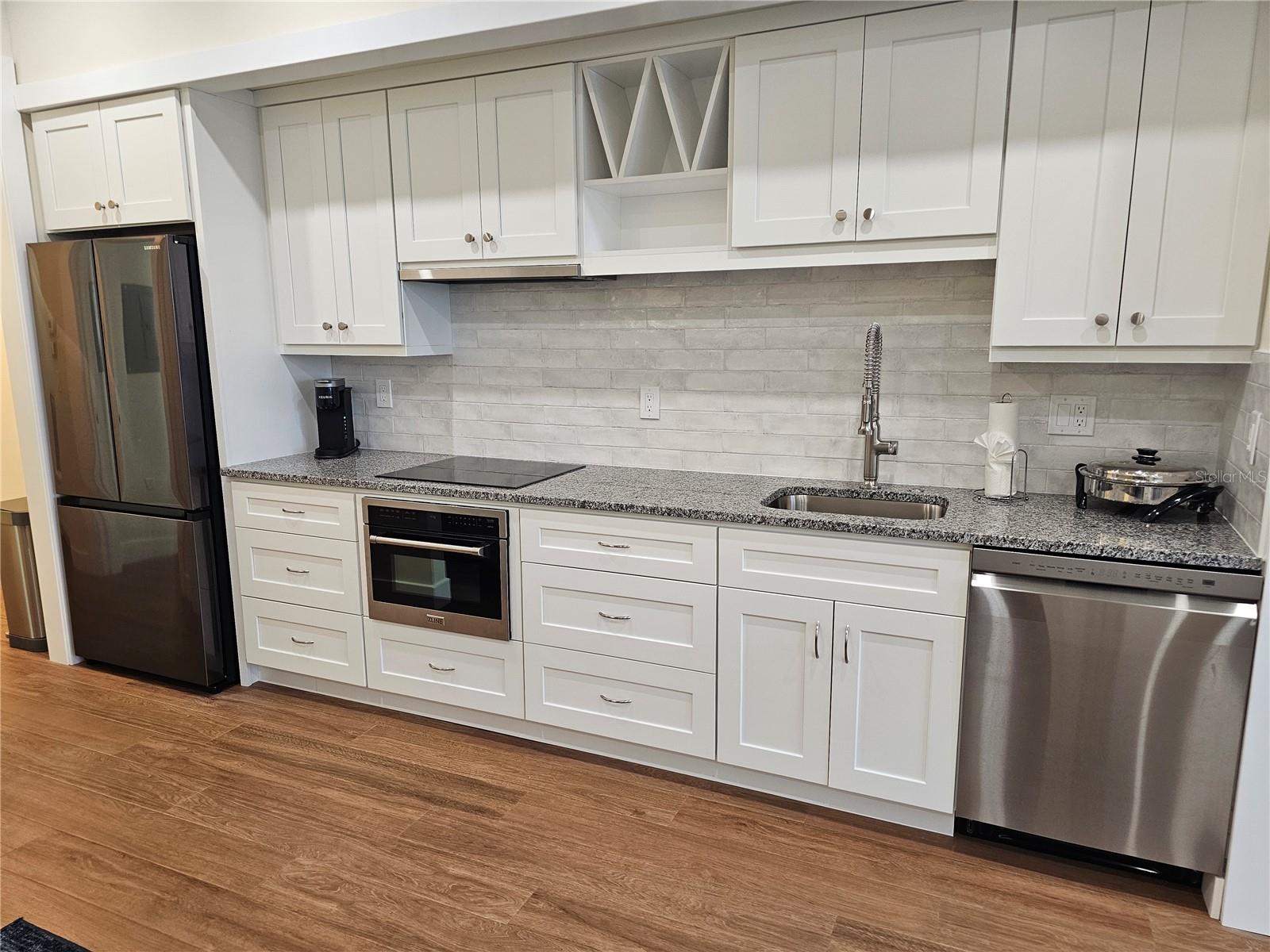 51 MAC EWEN DR #14, OSPREY, FL, 34229