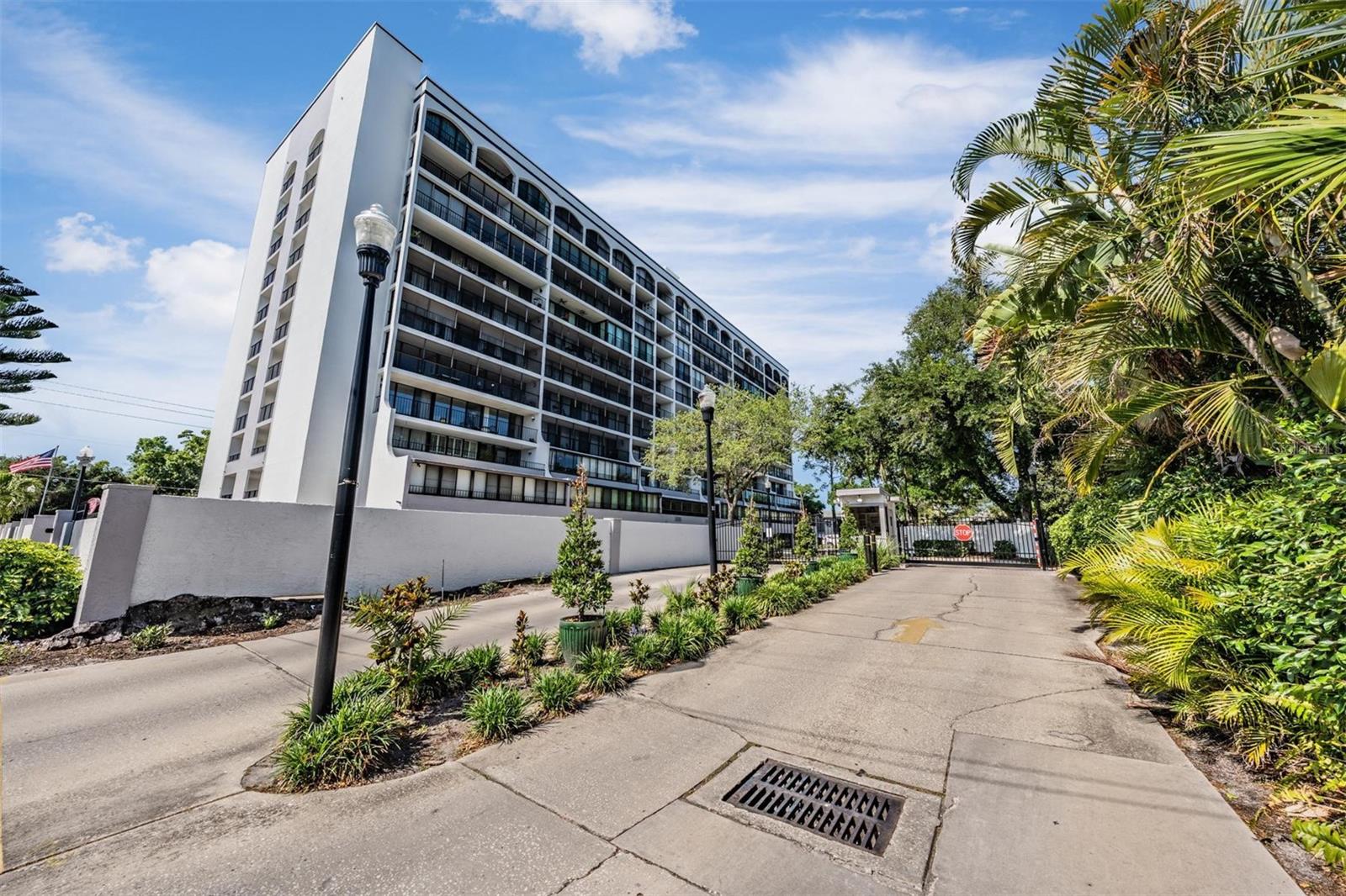 3211 W SWANN AVE #707, TAMPA, FL, 33609