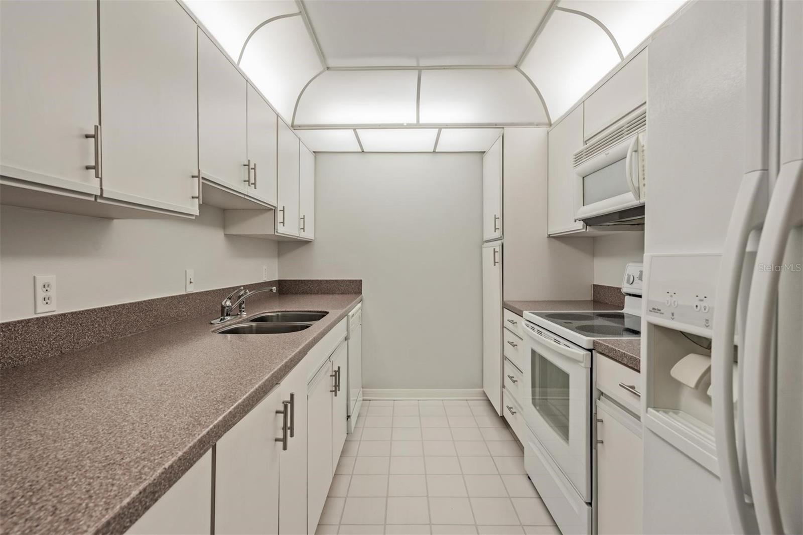 3211 W SWANN AVE #707, TAMPA, FL, 33609