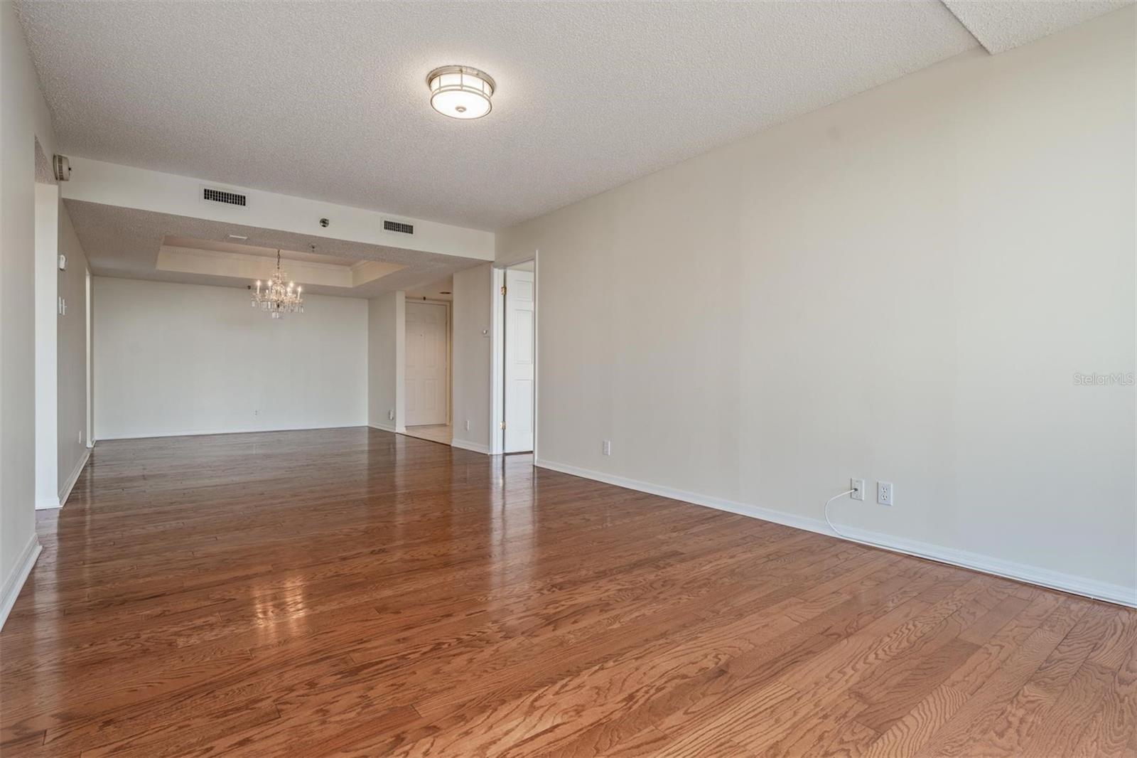 3211 W SWANN AVE #707, TAMPA, FL, 33609