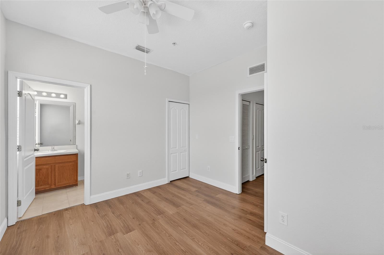 216 DEEPCOVE RD, WINTER GARDEN, FL, 34787