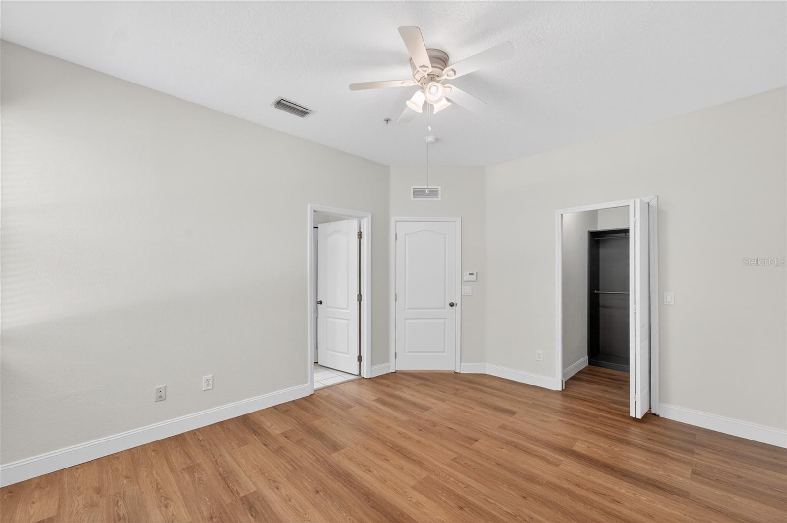 216 DEEPCOVE RD, WINTER GARDEN, FL, 34787