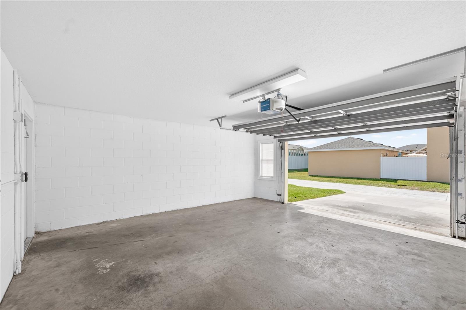 216 DEEPCOVE RD, WINTER GARDEN, FL, 34787