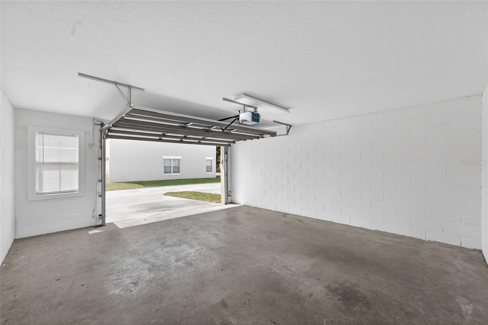 216 DEEPCOVE RD, WINTER GARDEN, FL, 34787