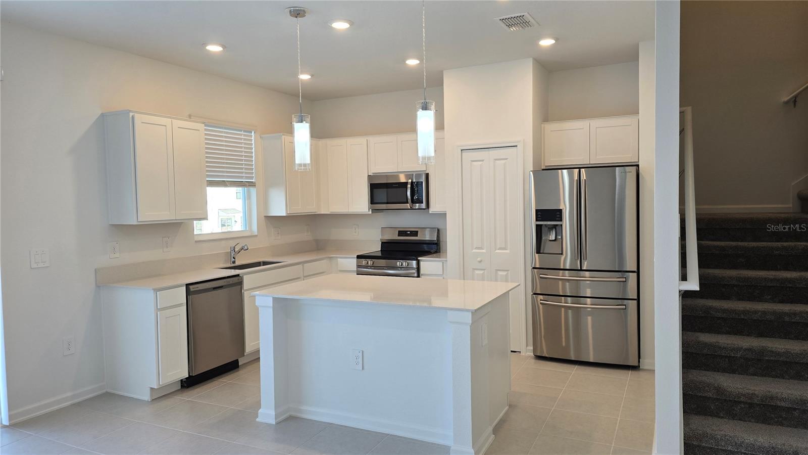 2664 ARMSTRONG AVE, CLERMONT, FL, 34714