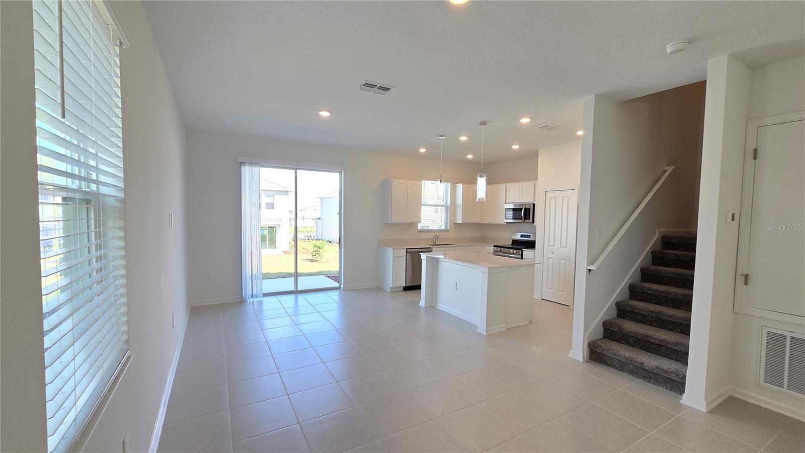 2664 ARMSTRONG AVE, CLERMONT, FL, 34714