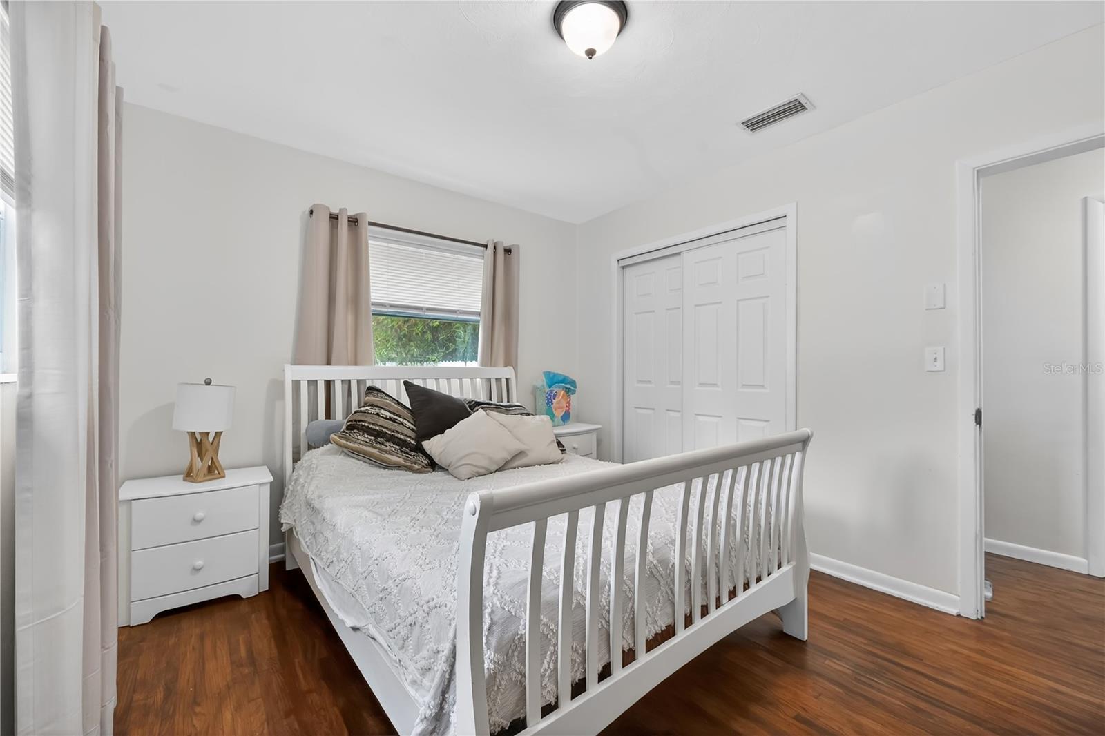 2010 LEE DR, VALRICO, FL, 33594