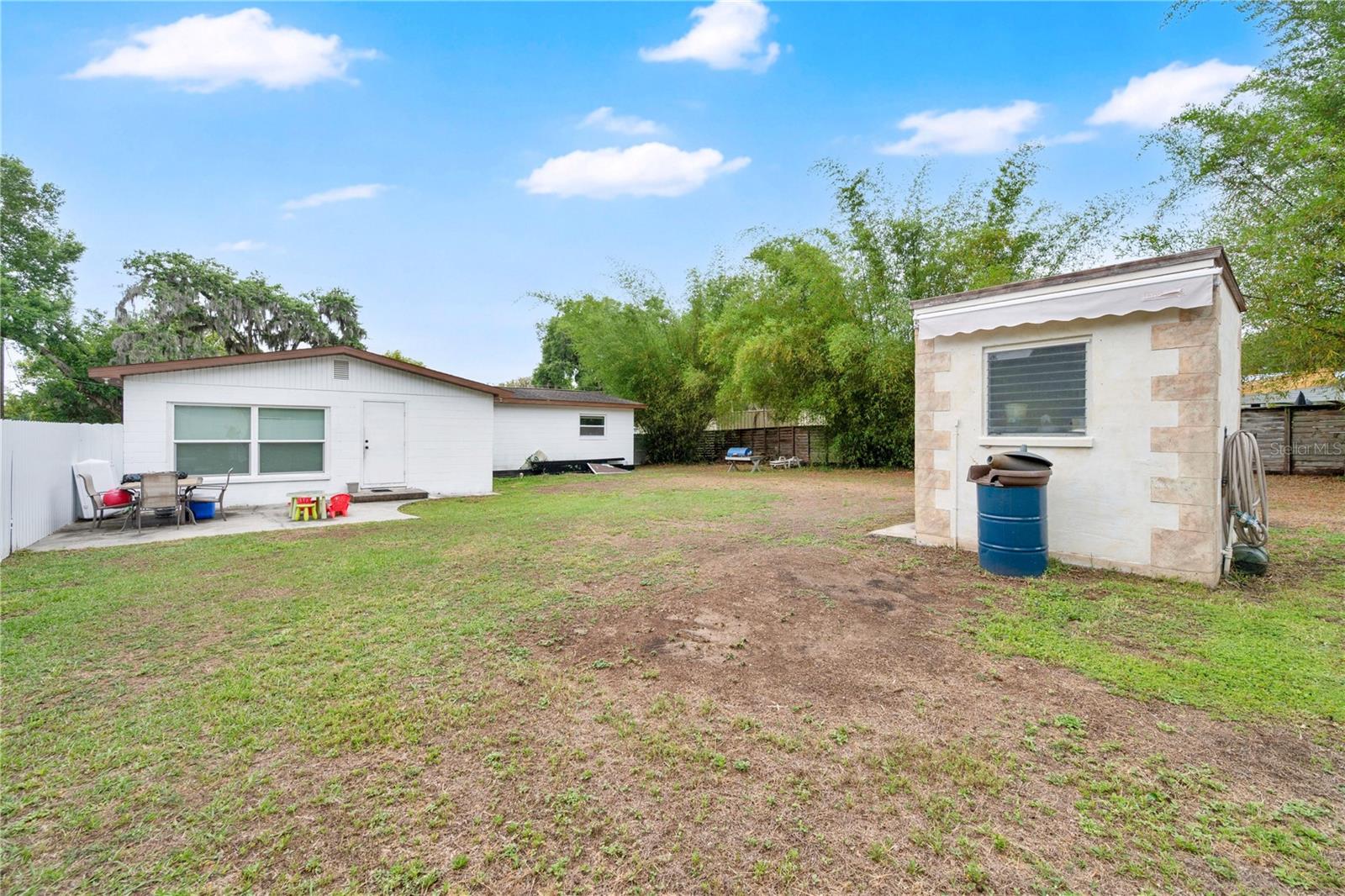 2010 LEE DR, VALRICO, FL, 33594