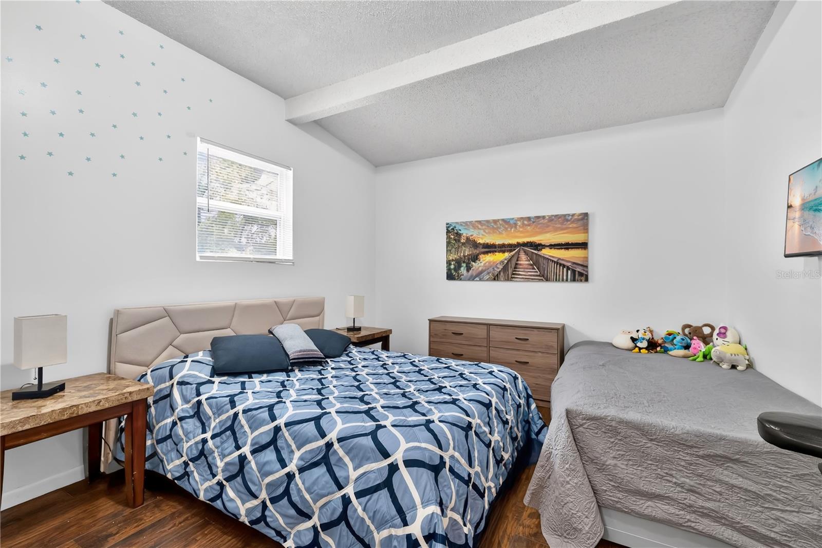 2010 LEE DR, VALRICO, FL, 33594