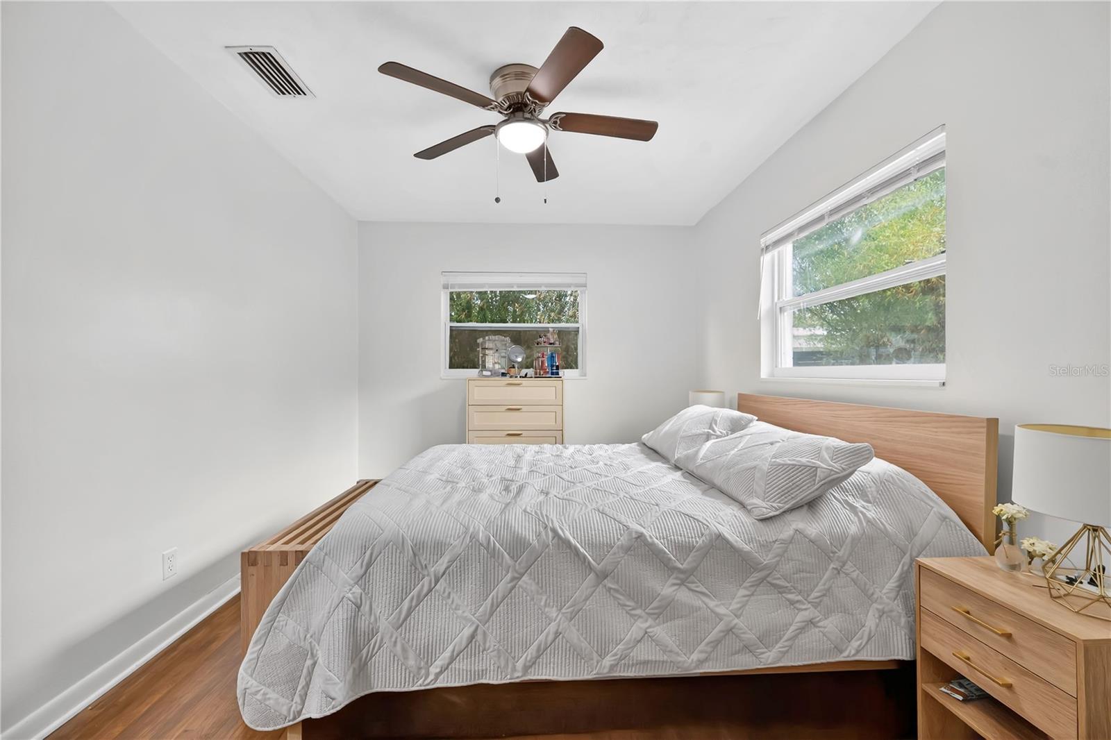 2010 LEE DR, VALRICO, FL, 33594