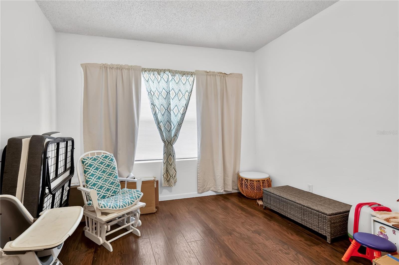 2010 LEE DR, VALRICO, FL, 33594