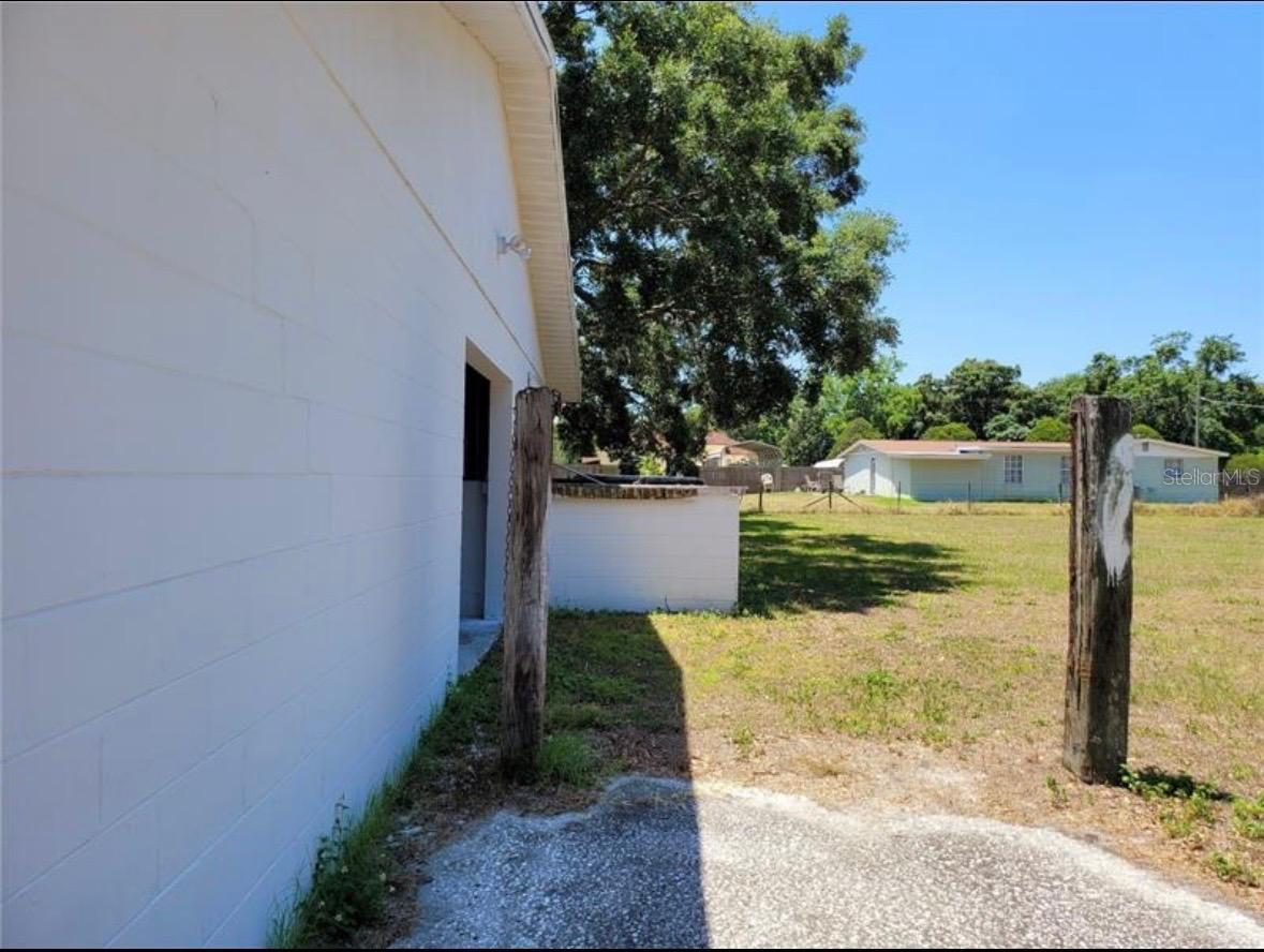 1910 LITHIA PINECREST RD, VALRICO, FL, 33596