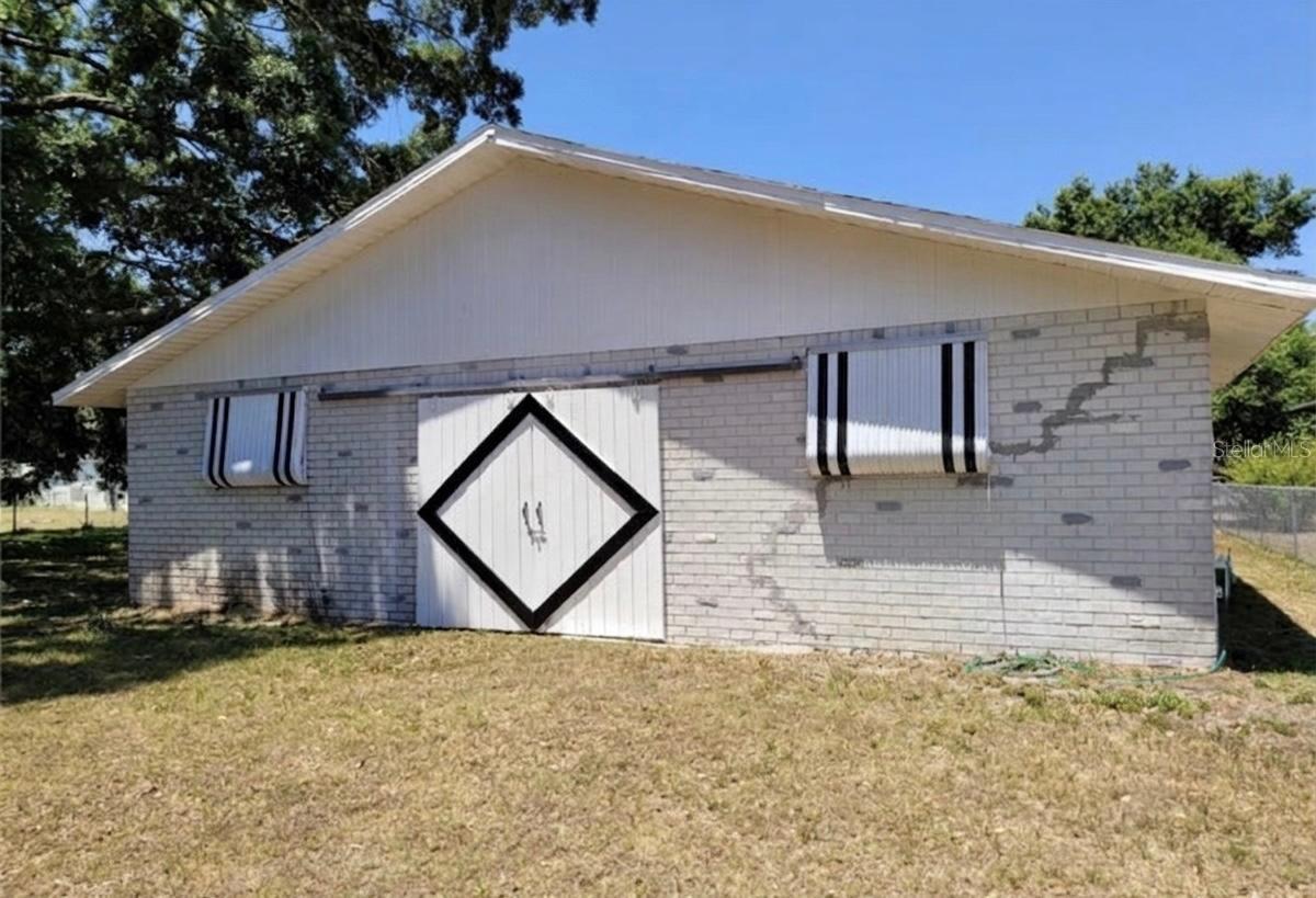 1910 LITHIA PINECREST RD, VALRICO, FL, 33596