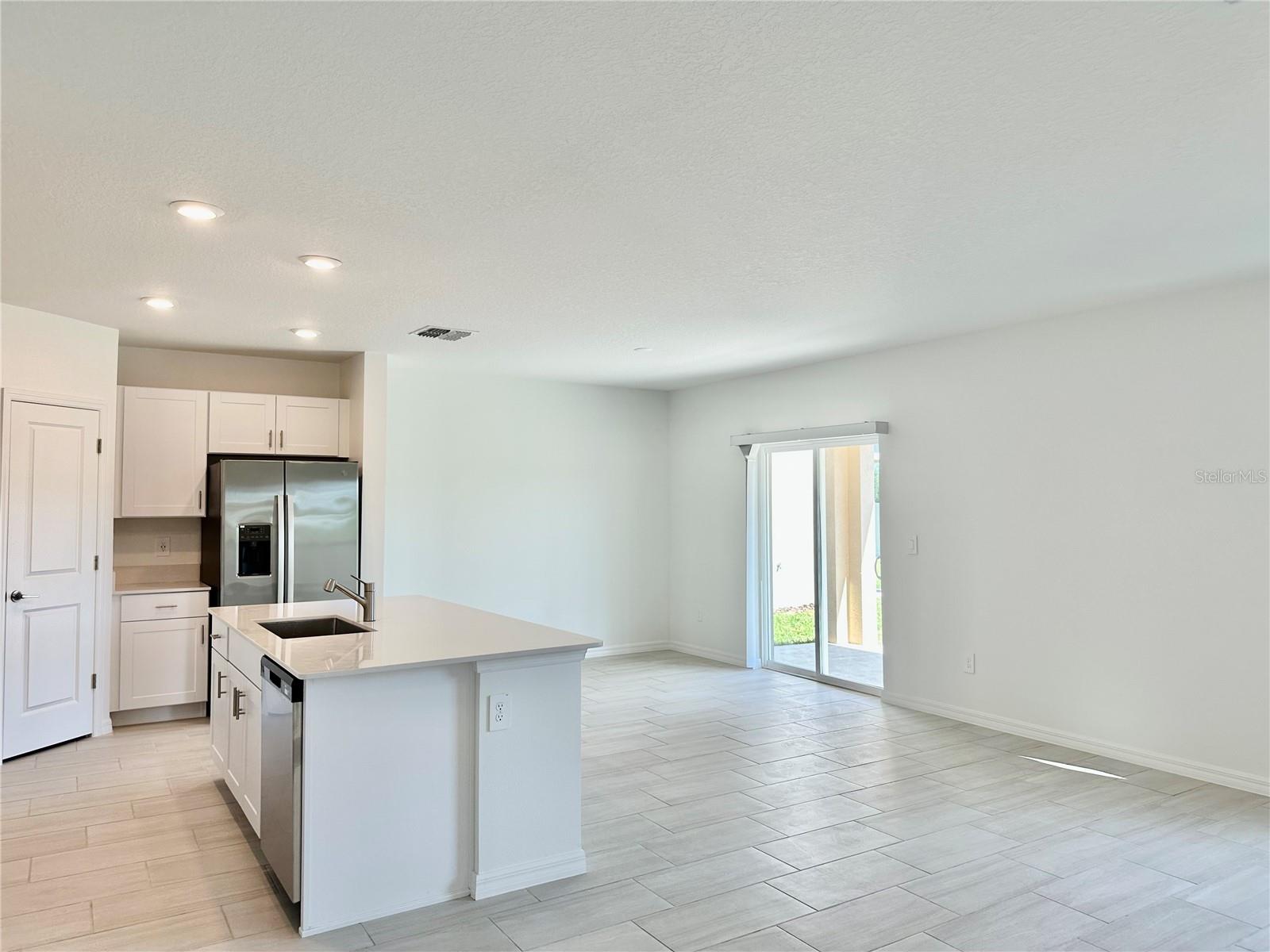 17761 PLEASANTVIEW BLVD, LAND O LAKES, FL, 34638