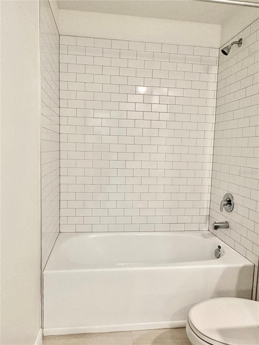 17761 PLEASANTVIEW BLVD, LAND O LAKES, FL, 34638