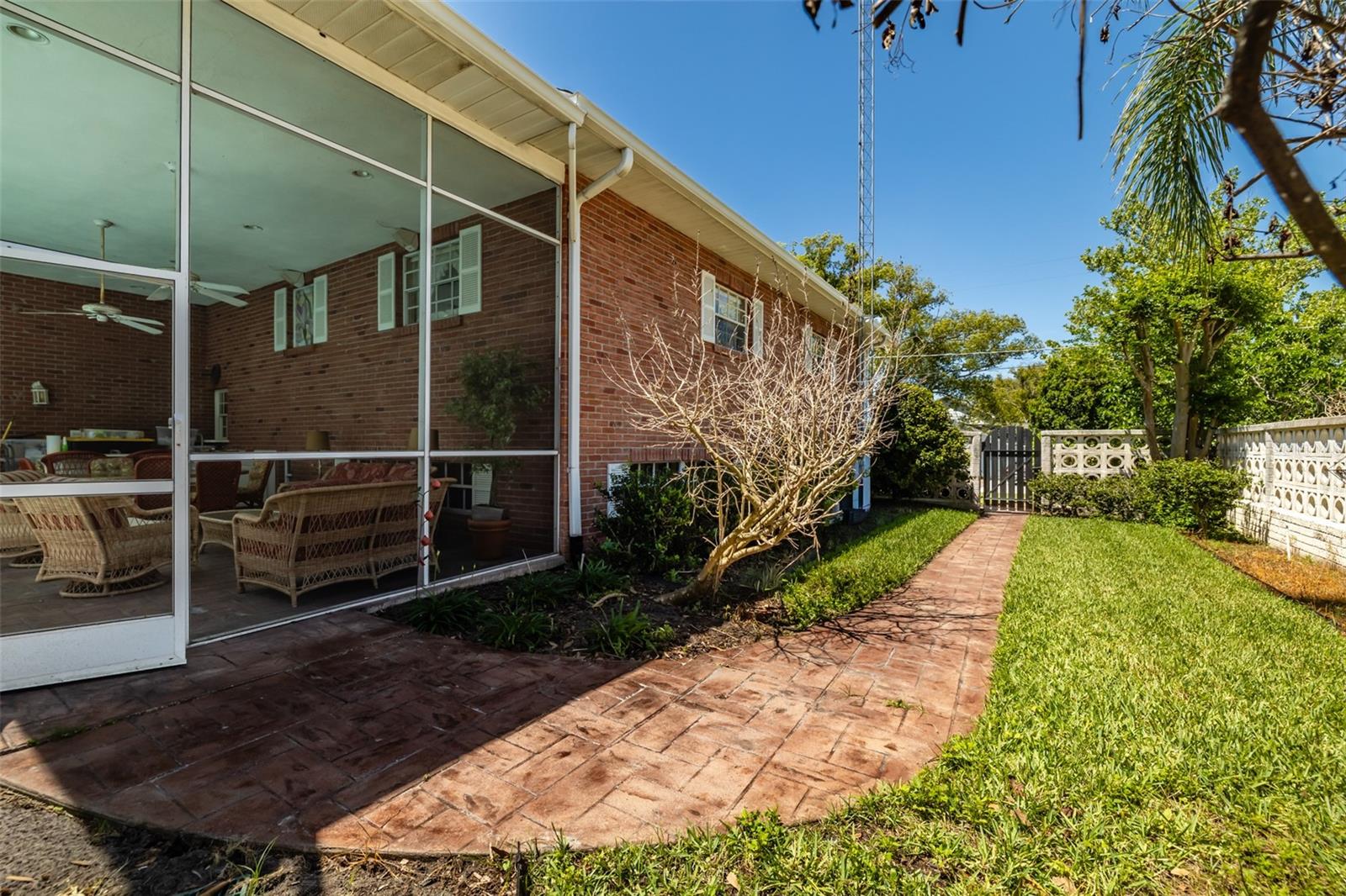 805 E SYLVAN DR, BRANDON, FL, 33510