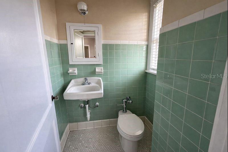 725 W CENTRAL AVE, WINTER HAVEN, FL, 33880