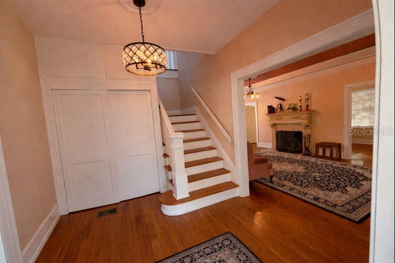 725 W CENTRAL AVE, WINTER HAVEN, FL, 33880