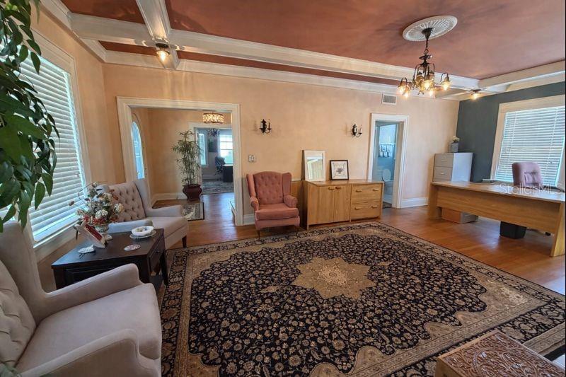 725 W CENTRAL AVE, WINTER HAVEN, FL, 33880