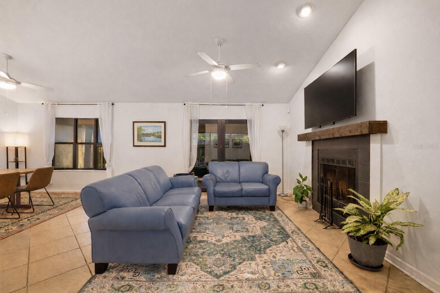 3953 NW 7TH PL, GAINESVILLE, FL, 32607